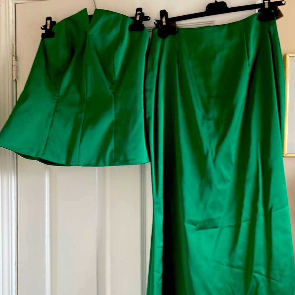 New freda’s 2 pieces skirts and strapless
